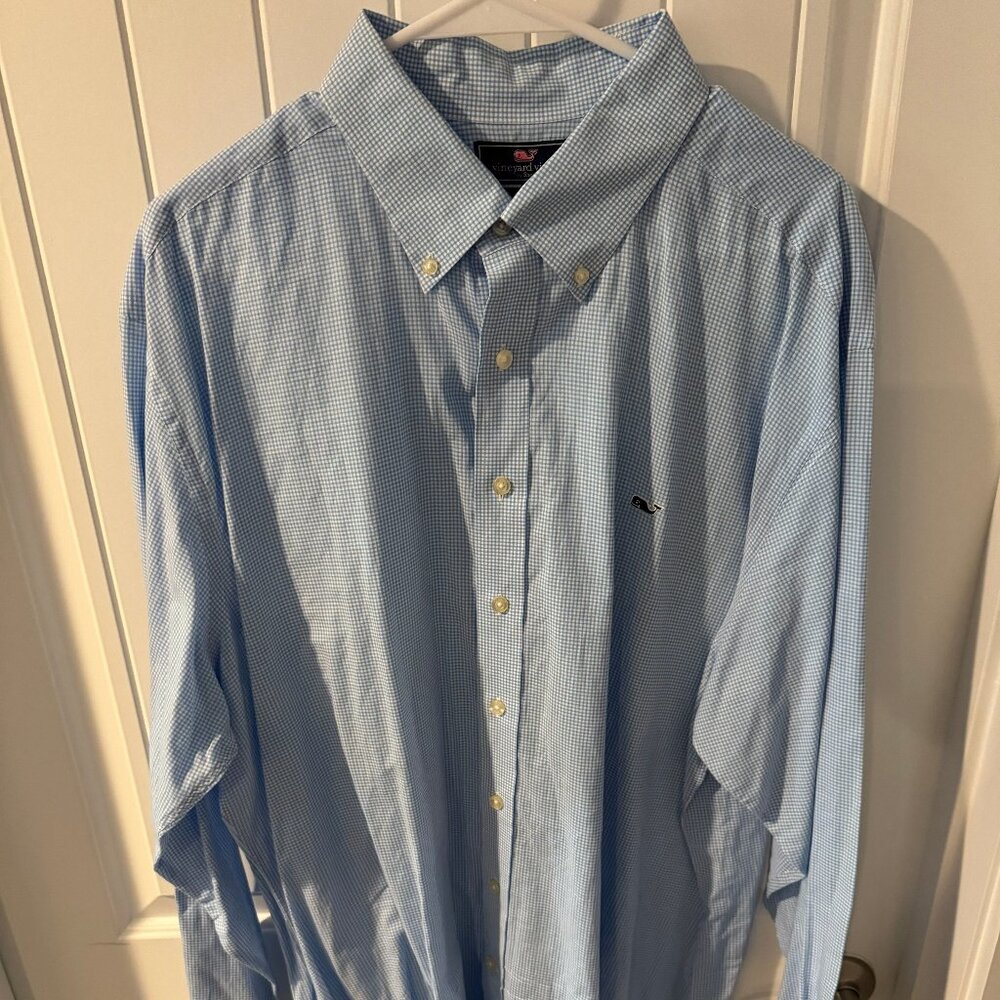 Vineyard Vines XXL Blue White Checked button down Like New!
